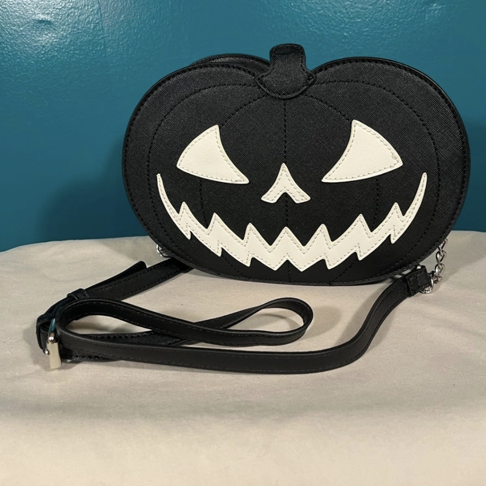 MAD Engine halloween purse black Jack-o-lantern glow in the dark gitd pumpkin